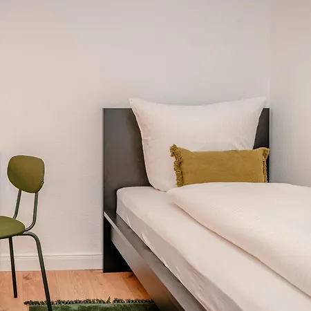 Kurzzeitglueck 24h Self Check-in Ob01-01 * Oberhausen (North Rhine-Westphalia)